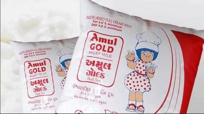 Amul ने बढ़ाए दाम- अब प्रति लीटर 3 रुपये महंगा मिलेगा दूध, नए दाम तत्काल प्रभाव से लागू