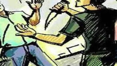 OMG 13 साल के बच्चे ने प्रेम प्रसंग के चक्कर में 13 साल के बच्चे को चाकूओं से गोदा