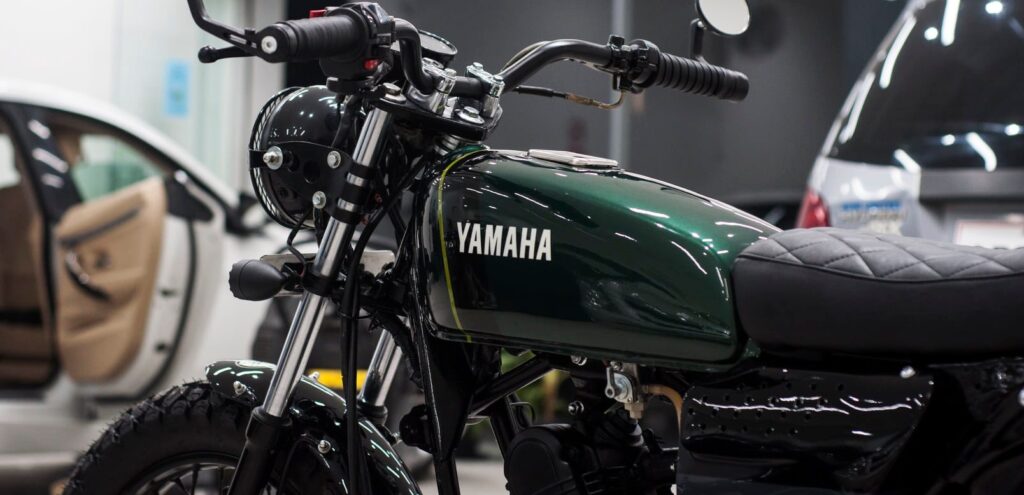 New Yahama Rx100 अब Royal को मुसीबत मे डालेंगी New Yamaha की सबकी पसंदीदा बाइक