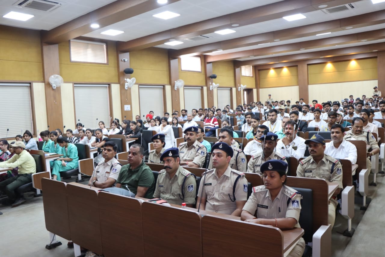 सायबर पुलिस कटनी द्वारा कराया गया सायबर जागरुकता कार्यक्रम का आयोजन