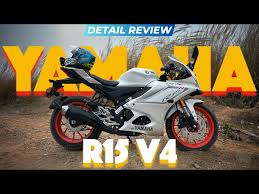 नौजवान युवाओं की पहली पसंद बन रही Yamaha R15 V4 ,जाने इसके लल्लनटॉप फीचर्स