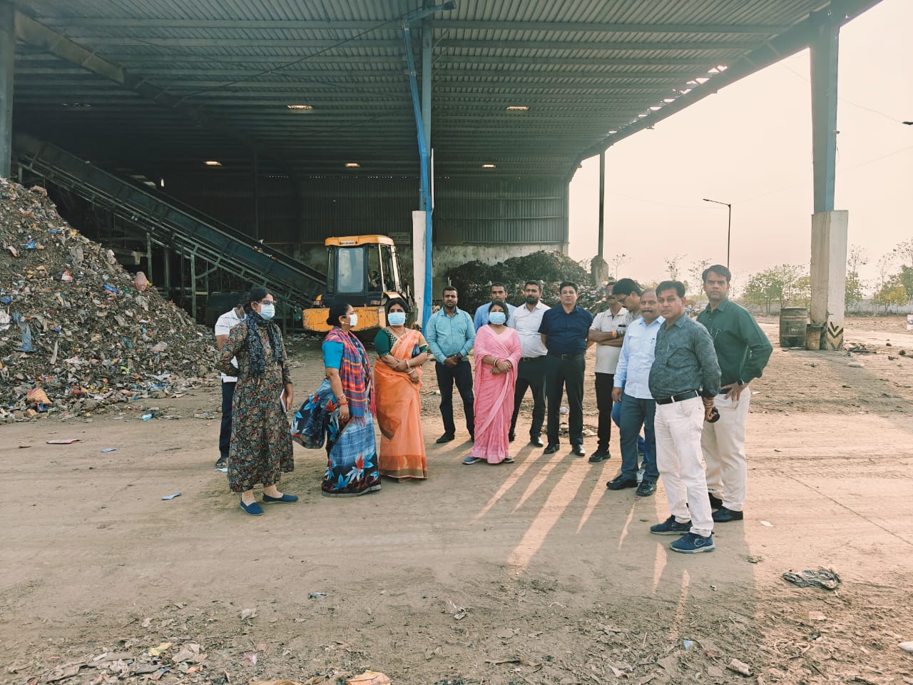 महापौर प्रीति संजीव सूरी ने किया एमएसडब्लू प्लांट एवं निगम द्वारा संचालित कांजी हाउस का निरीक्षण