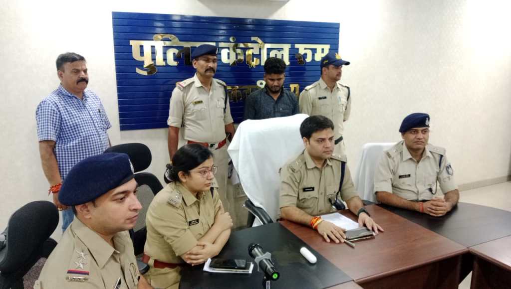 शातिर बदमाश फिरोज उर्फ बल्लू को पुलिस ने दबोचा