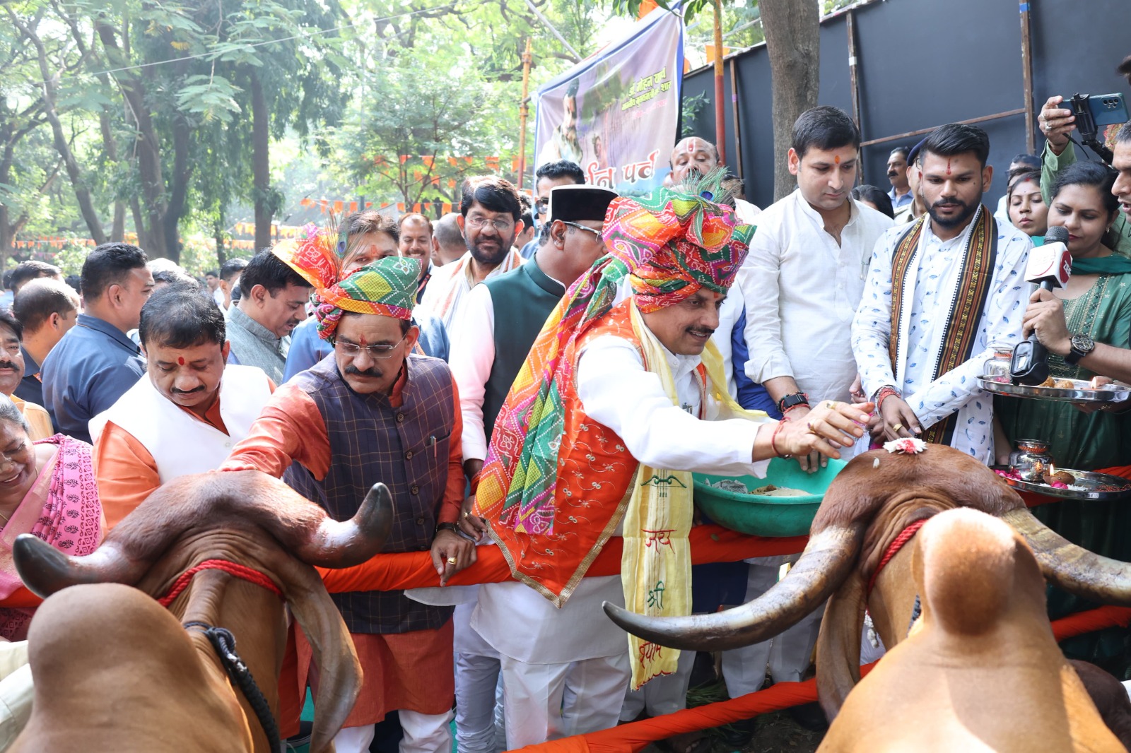 गोवंश के चारे का अनुदान होगा दोगुना, गोकसी पर 7 साल की सजा का प्रावधान भी होगा - डॉ. मोहन यादव